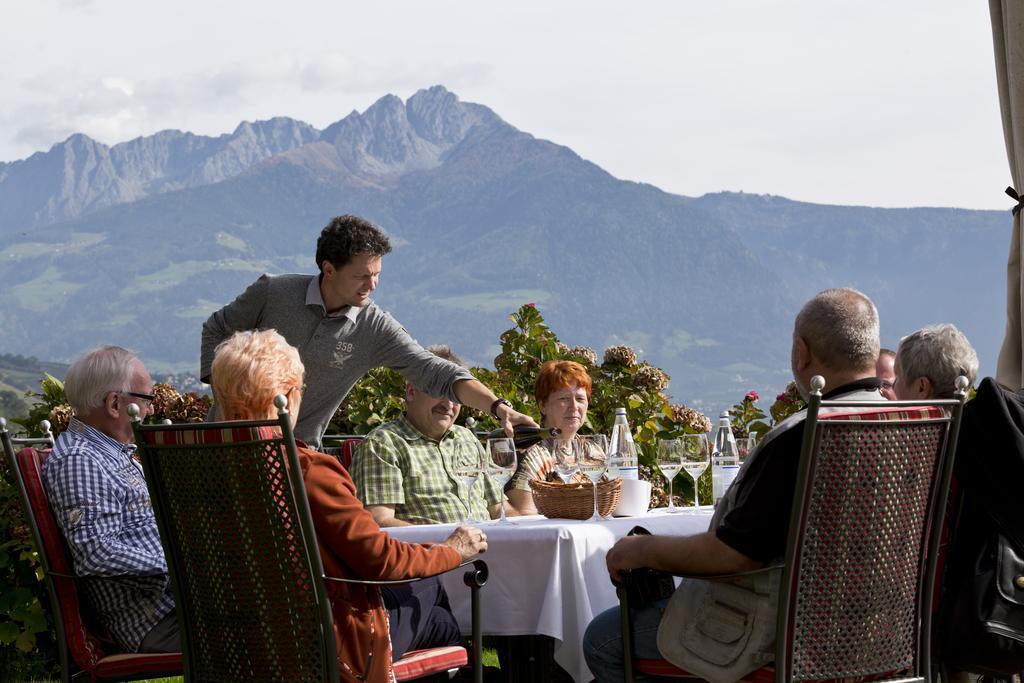 Schloss Plars Wine & Suites Lagundo Exterior photo